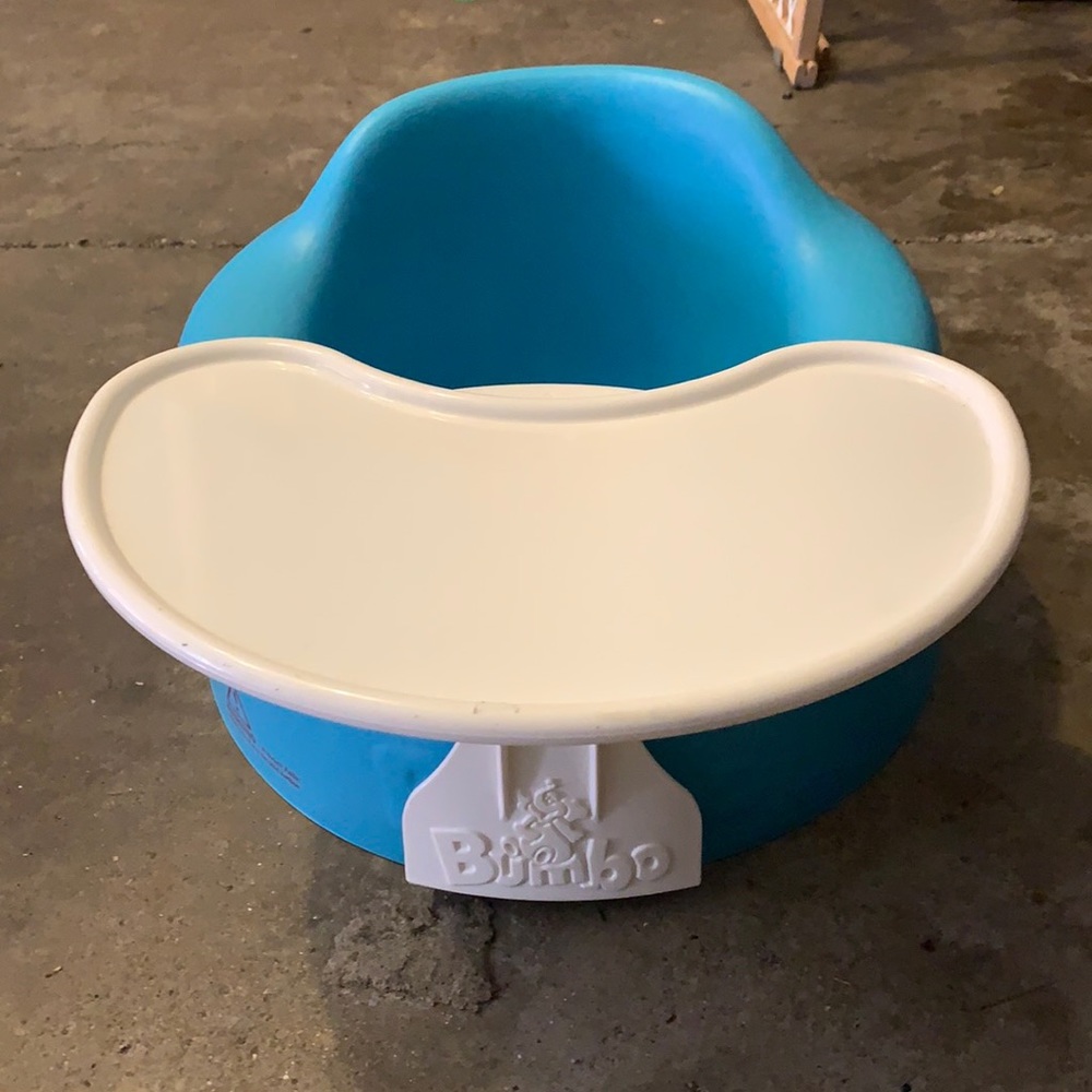 Bumbo Seat with Tray blue